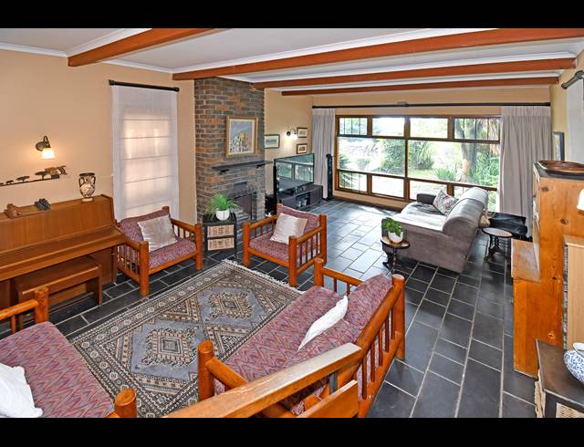 3 BEDROOM HOUSE FOR SALE IN QUELLERINA